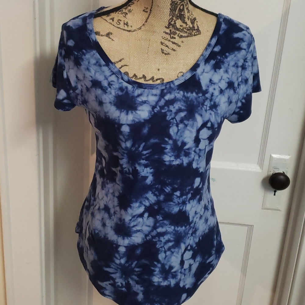 Blue tiedye shirt